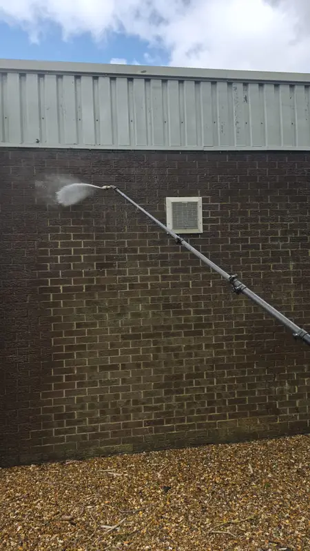 Wide soft wash brick ventilation grille downpipe, Northampton.