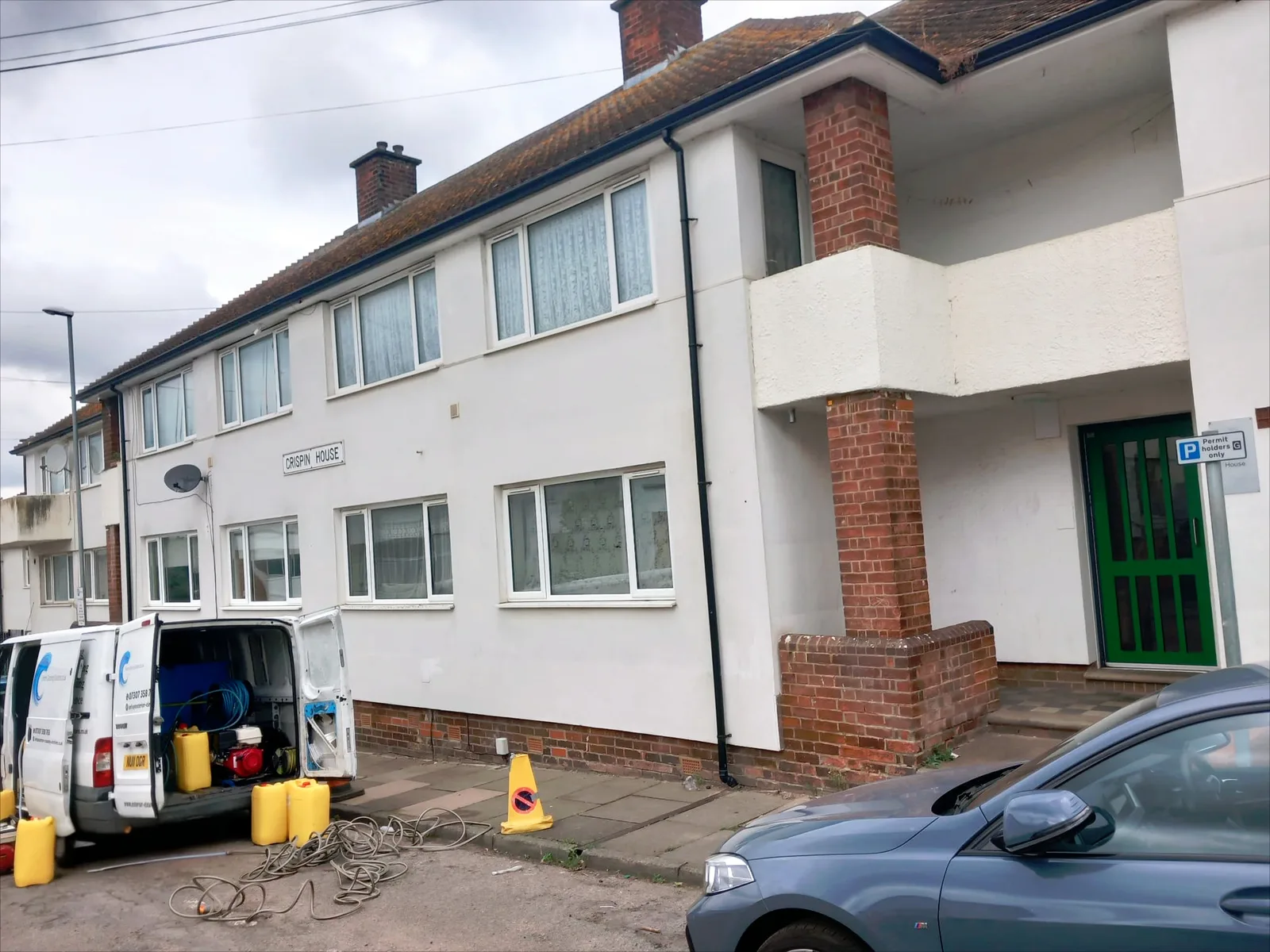 Professional render cleaning - ECS van on site with equipment